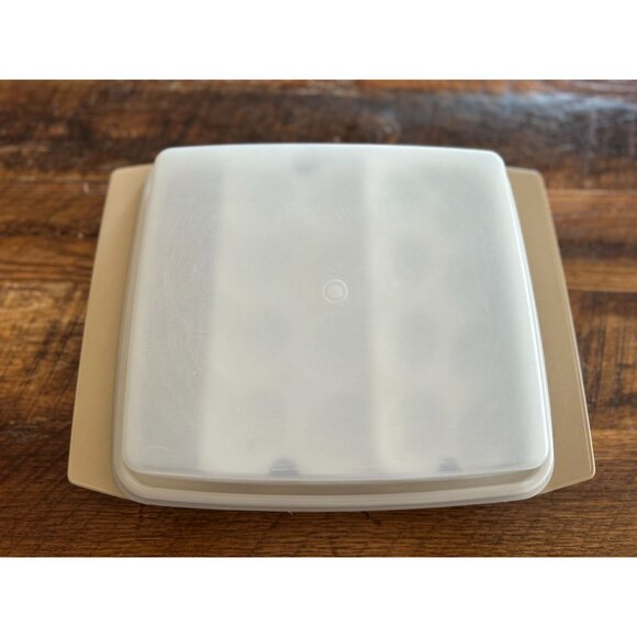 Tupperware Double Deviled Egg Carrier With Lid 723 almond - Picture 3 of 8